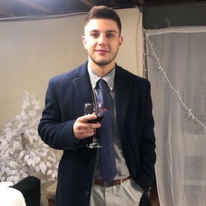 Meet your Posher, Nico